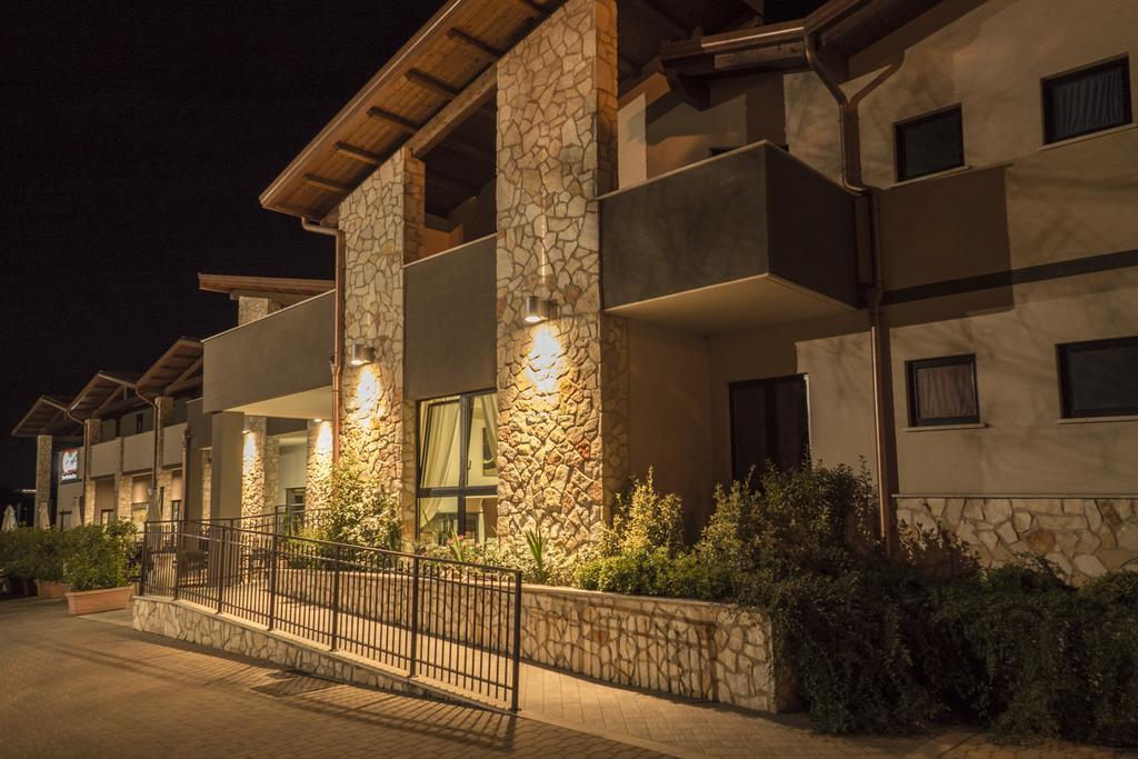 Hotel Centova Перуджа Екстериор снимка