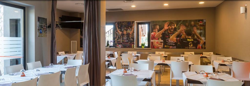 Hotel Centova Перуджа Екстериор снимка